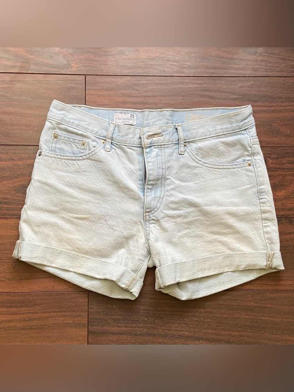 GAP Boyfriend Shorts Light Wash Blue Women's Denim Shorts 25 26